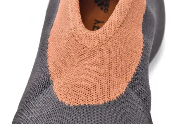 RNR Carbon Knit Stone Adidas Yeezy GY1759 0420
